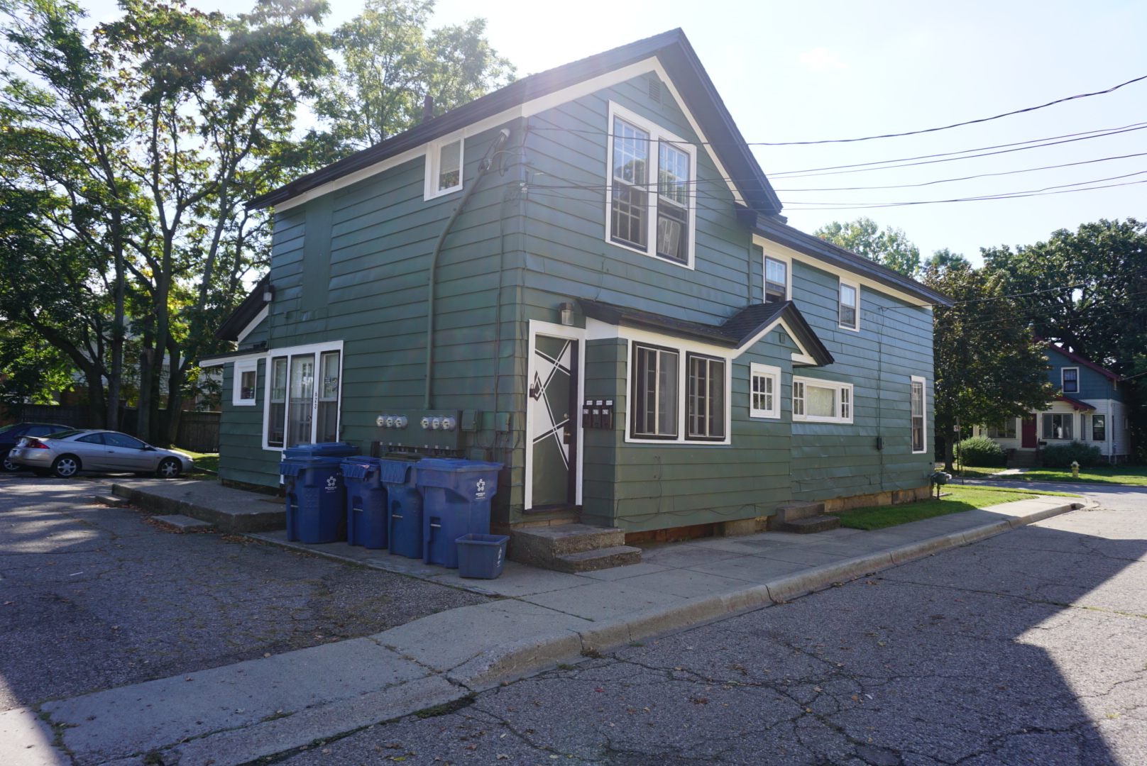 Exterior/Interior Photo