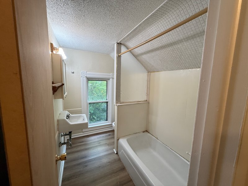 Interior Photo 19