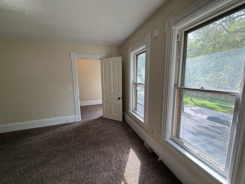 Interior Photo 7