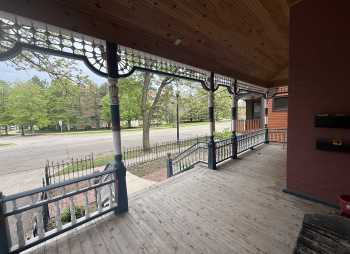 Exterior Photo 3